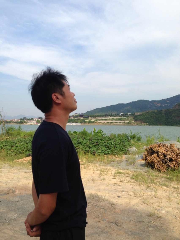 雾里看花的第一张照片--福州残疾人相亲网