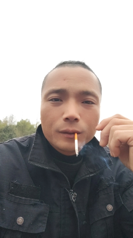 伯爵的第一张照片--福州残疾人相亲网